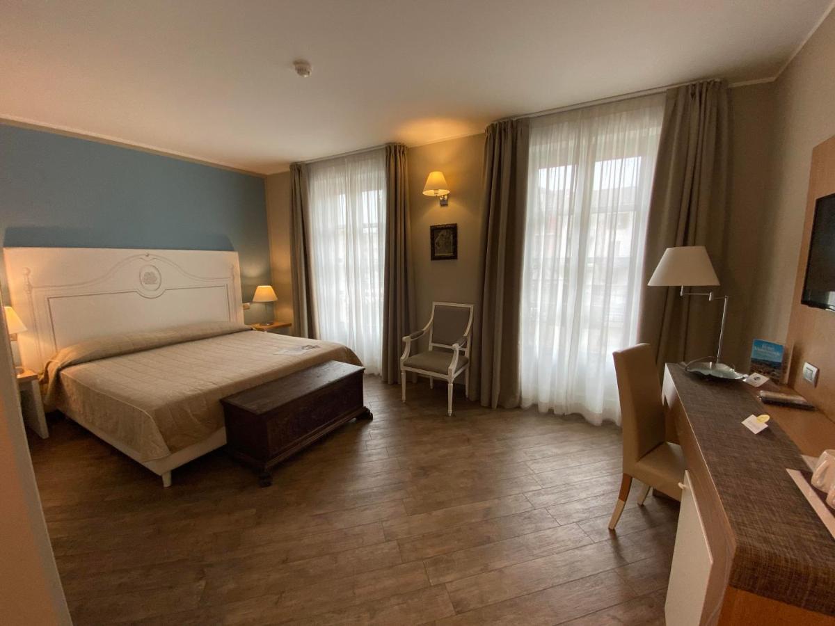 Hotel Monteverde Acqui Terme ภายนอก รูปภาพ