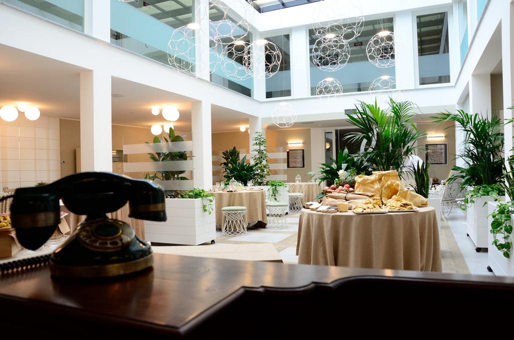 Hotel Monteverde Acqui Terme ภายนอก รูปภาพ