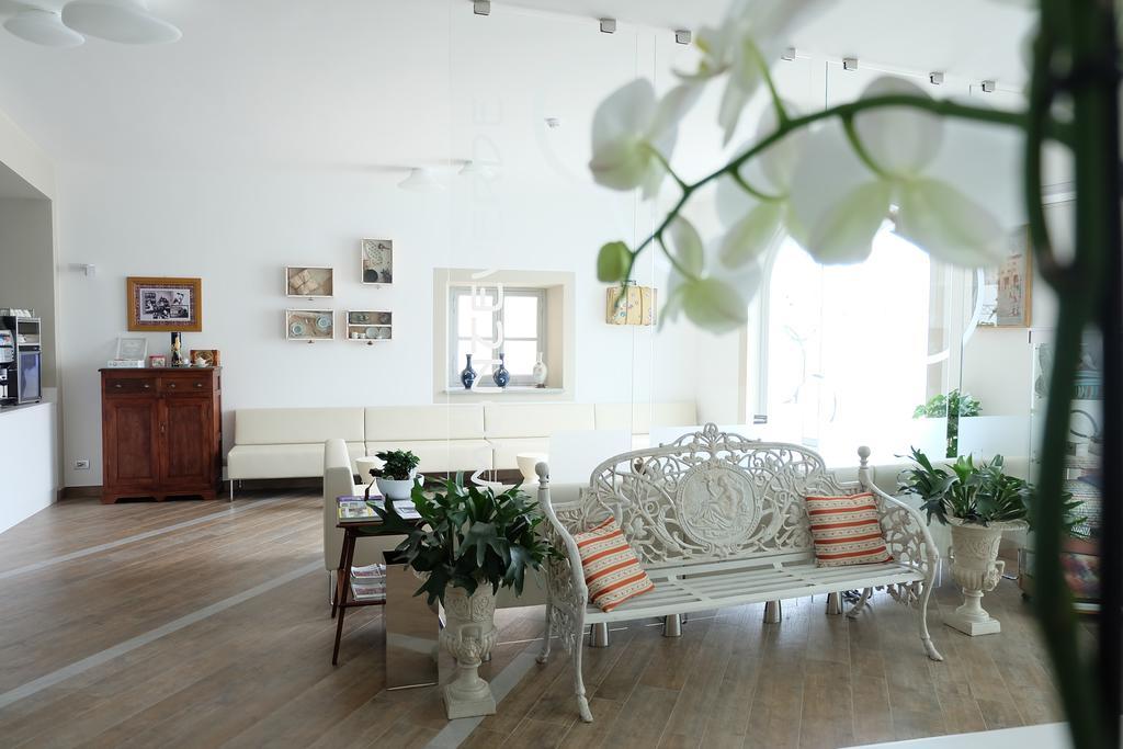 Hotel Monteverde Acqui Terme ภายนอก รูปภาพ