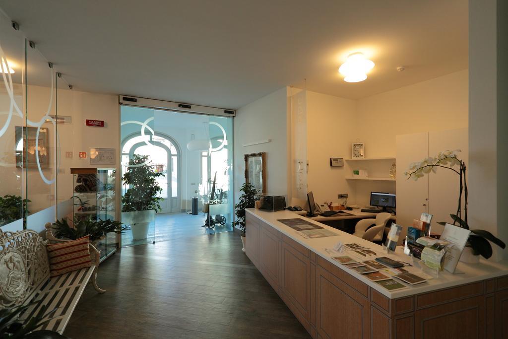 Hotel Monteverde Acqui Terme ภายนอก รูปภาพ