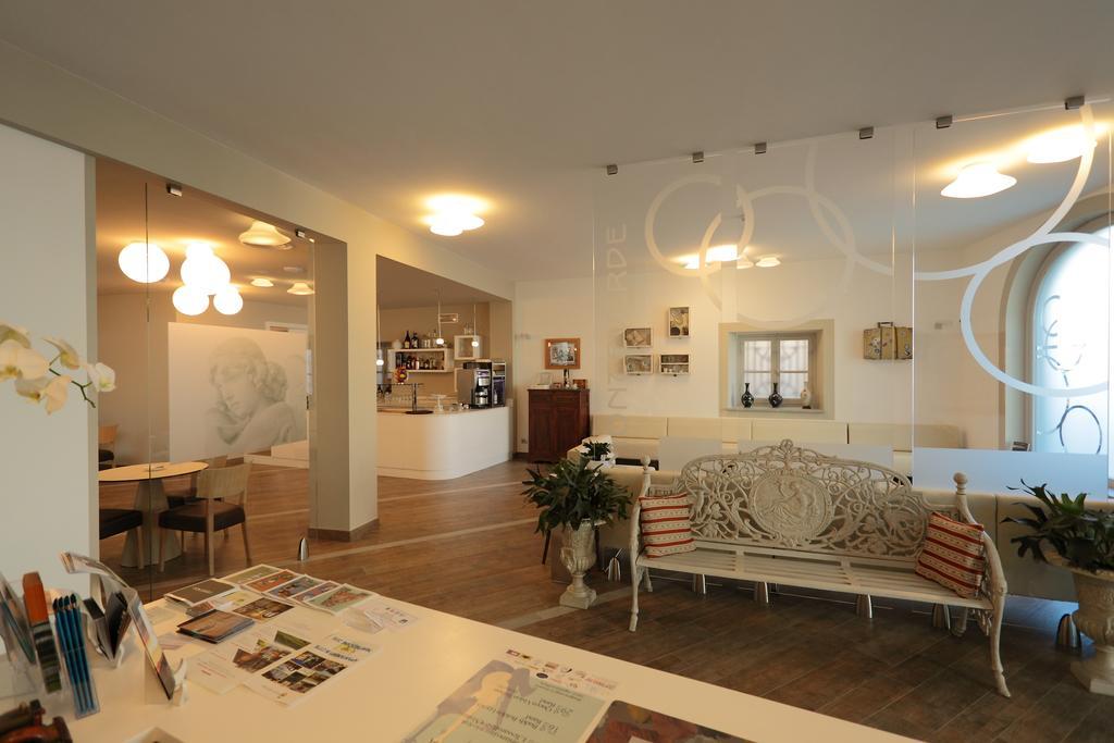 Hotel Monteverde Acqui Terme ภายนอก รูปภาพ